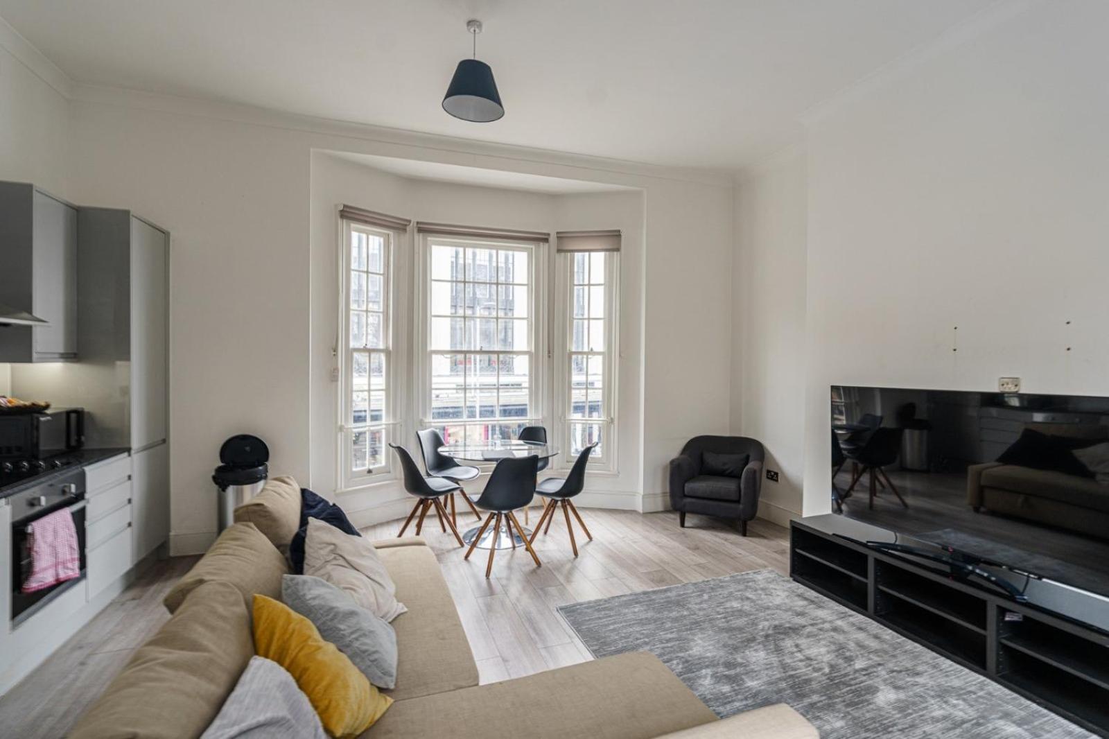 The Apartments Kensington High Street Лондон Екстер'єр фото